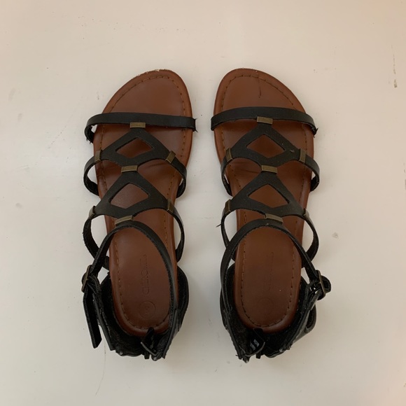 Crossed Black Sandals - Picture 2 of 4